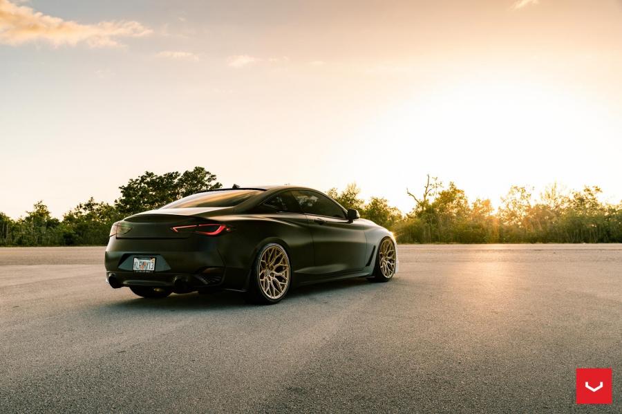  Infiniti Q60 on Vossen Wheels (HF-2) 2019 года  (фото 15 из 37)